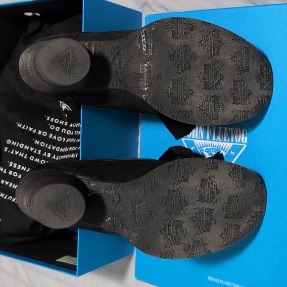 Black East End Templeton Fluevogs - Picture 3 of 6